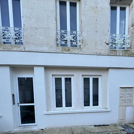 Paradis Bleu - Coeur De Ville, Tv 4k, Netflix, Fibre, Confortable, Calme Apartman Saintes